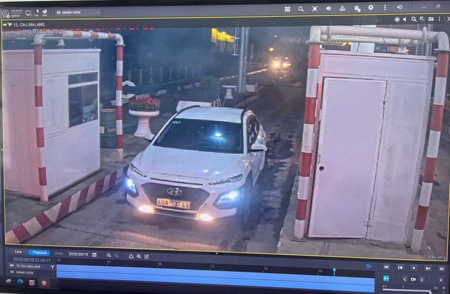 Xử phạt tài xế lái ô tô ngược chiều trên cao tốc Liên Khương - Prenn ảnh 1