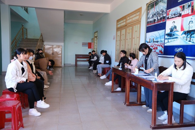 Công an Lâm Đồng lần đầu sát hạch lái xe hơn 500 học viên ảnh 3