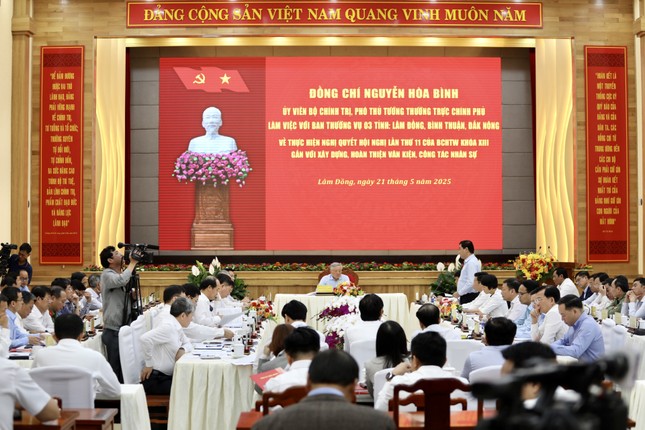 Phó Thủ tướng: &apos;Ở lại làm việc hay nghỉ công tác đều vì lợi ích chung&apos; ảnh 1