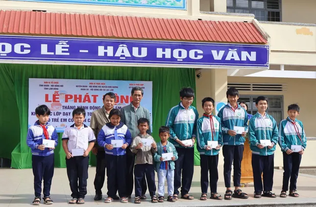Cảnh giác lừa đảo khi đăng ký các trại hè quân đội ảnh 1