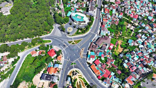 &apos;Lâm Đồng mới sẽ là một Việt Nam thu nhỏ về du lịch&apos; ảnh 2