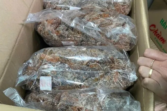 Phát hiện hơn 1,6 tấn bánh kẹo không rõ nguồn gốc tại Lâm Đồng ảnh 2