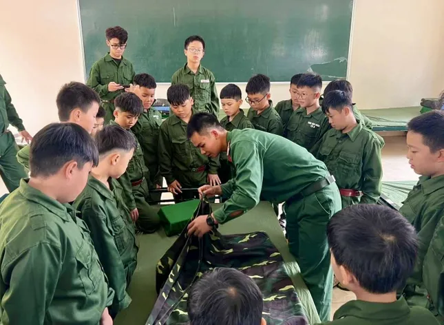 &apos;Chiến sĩ nhí&apos; Lâm Đồng tham gia học kỳ trong quân đội tại Trung đoàn Bộ binh 994 ảnh 7