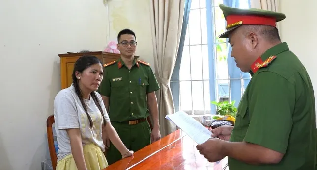 Khởi tố đối tượng kích động người dân, gửi đơn thư sai sự thật ảnh 1