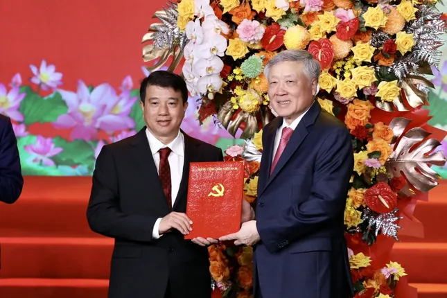 Phó Thủ tướng Nguyễn Hòa Bình: Người dân sẽ trực tiếp đánh giá hiệu quả phục vụ sau sáp nhập ảnh 6