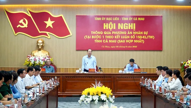 Cà Mau thống nhất phương án nhân sự Ban Chấp hành, Ban Thường vụ Tỉnh ủy sau hợp nhất với Bạc Liêu ảnh 1