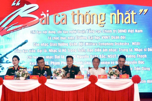 Gần 100 nghệ sĩ tham gia đêm nhạc kỷ niệm 50 năm thống nhất đất nước ảnh 1