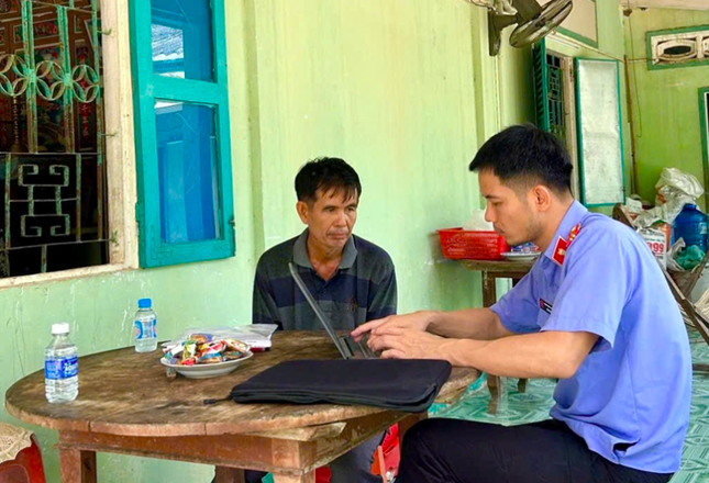 Vụ nổ súng ở Vĩnh Long: Cơ quan điều tra Viện KSND Tối cao kiểm tra lại hiện trường vụ tai nạn ảnh 2