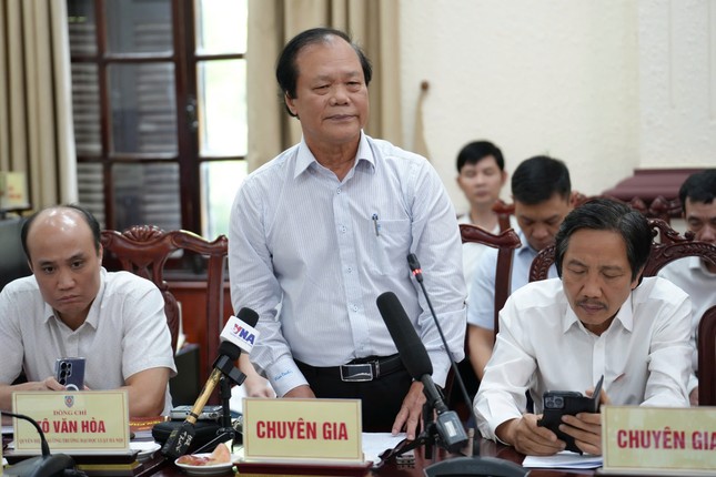 Bộ trưởng Tư pháp: Sửa Hiến pháp là công việc rất hệ trọng, rất thiêng liêng ảnh 2