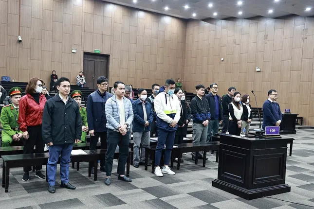 3 cựu phó giám đốc sở đều được giảm án trong vụ 'chuyến bay giải cứu' giai đoạn 2- Ảnh 1. 3 cựu phó giám đốc sở đều được giảm án trong vụ 'chuyến bay giải cứu' giai đoạn 2- Ảnh 1.