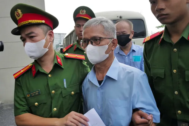 Bà Hoàng Thị Thúy Lan mắc hội chứng ngưng thở, cựu Bí thư Tỉnh ủy Phú Thọ đột quỵ ảnh 4