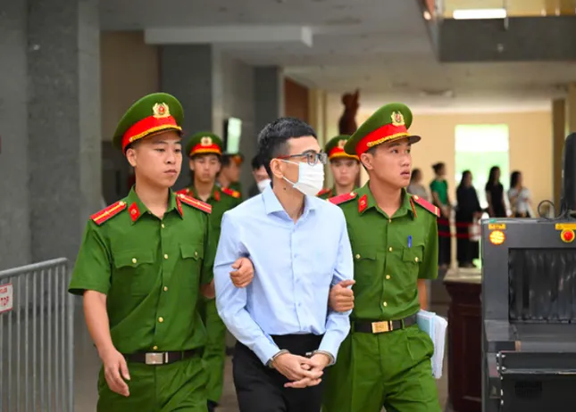 Cựu Chủ tịch Tập đoàn FLC Trịnh Văn Quyết được giảm án còn 7 năm tù ảnh 2