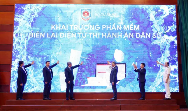 Bộ Tư pháp bổ nhiệm 3 lãnh đạo Cục Quản lý Thi hành án dân sự ảnh 3