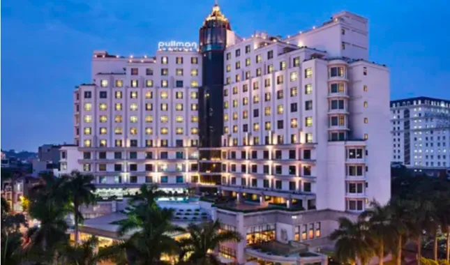 Nam ca sĩ đánh bạc hơn 4,3 triệu USD tại Khách sạn Pullman- Ảnh 1. Nam ca sĩ đánh bạc hơn 4,3 triệu USD tại Khách sạn Pullman- Ảnh 1.