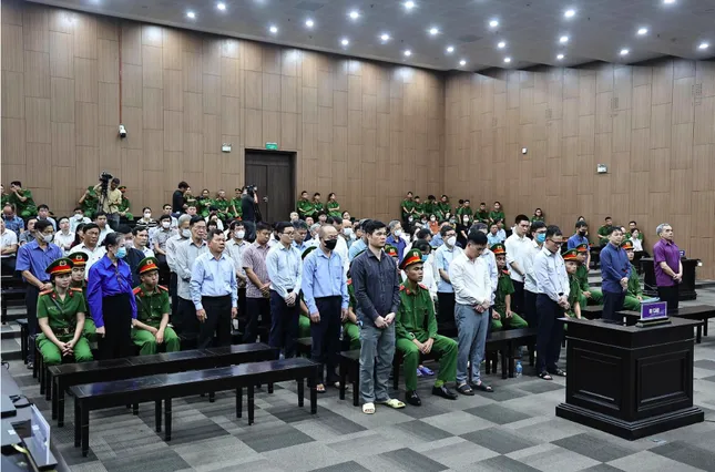 Nhìn lại những diễn biến đáng chú ý tại phiên xét xử vụ Tập đoàn Phúc Sơn trước ngày tòa tuyên án ảnh 1