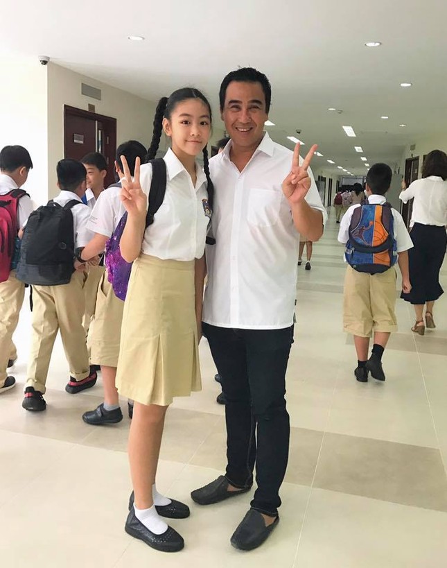 Con gái Quyền Linh xinh đẹp và sở hữu chiều cao khủng ảnh 7