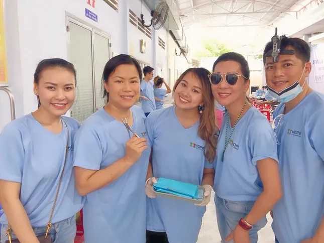 Điều ít biết về con gái út xinh đẹp, học giỏi của MC Kỳ Duyên ảnh 14