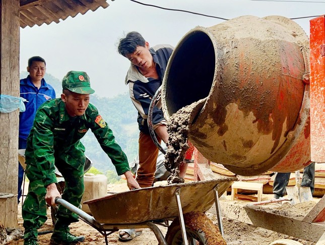 Chuyện xóa nhà tạm ở vùng cao: Mệnh lệnh từ trái tim  ảnh 2