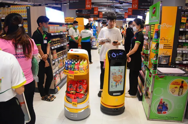 AI tiến sâu vào doanh nghiệp: 'Nhân viên siêu thị' robot ảnh 2