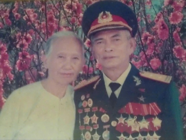 Kỷ vật thiêng liêng của anh hùng phá bom ảnh 2