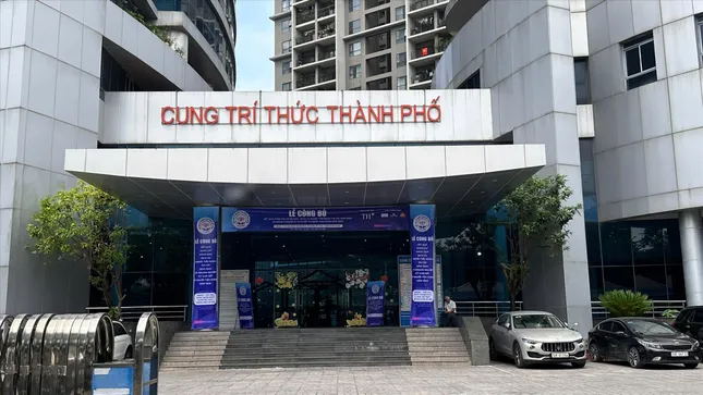 Hà Nội 'tìm đầu ra' gần 300 trụ sở dôi dư ảnh 1