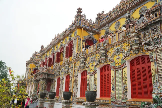 Huế luôn mới - bài 6: Vàng son tìm lại ảnh 1