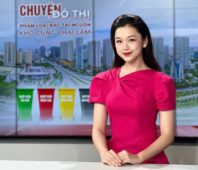 Hoa khôi Ngoại giao với duyên nghề báo ảnh 2