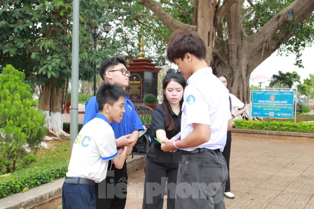 Sinh viên 5 tốt Đắk Lắk thử thách chạy trạm ảnh 4