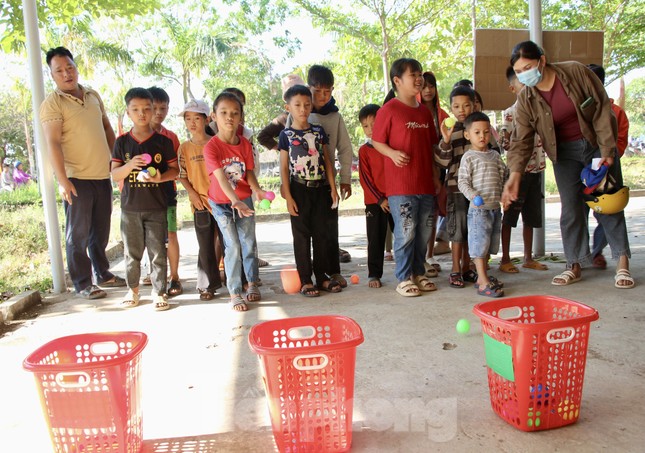 Nghĩa tình ‘tháng ba biên giới’ tại Đắk Lắk ảnh 7