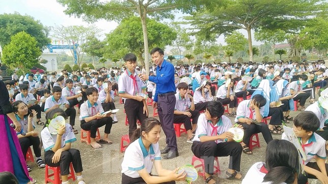 Tuổi trẻ Đắk Lắk trang bị kỹ năng sống cho thiếu nhi ảnh 5