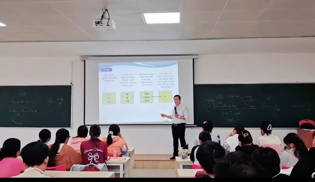 Giảng viên trẻ nhiệt huyết và đam mê nghiên cứu khoa học ảnh 2