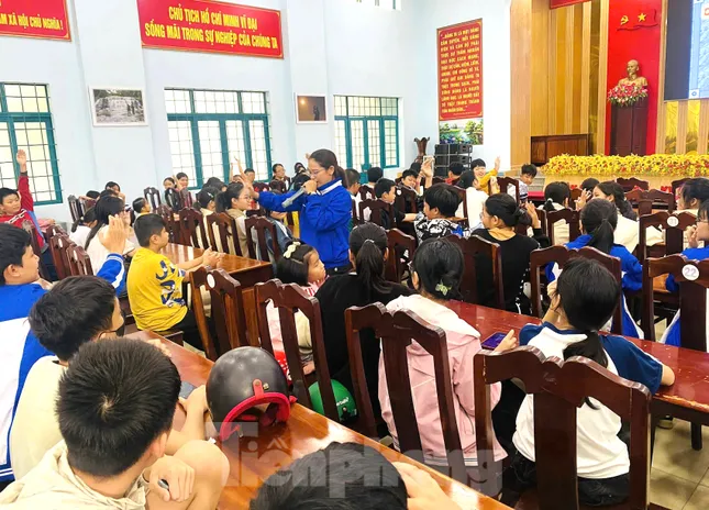 Đoàn thanh niên rèn kỹ năng sống, tiếng Anh miễn phí cho thiếu nhi ảnh 2