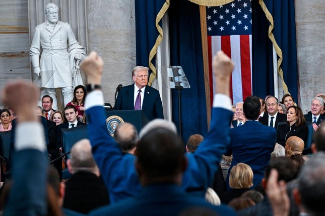 Thế giới chờ động thái khó đoán của ông Trump ảnh 1