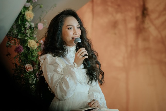 Hiền Thục khóc nấc khi nhắc tới anh trai qua đời vì tai nạn giao thông ảnh 4