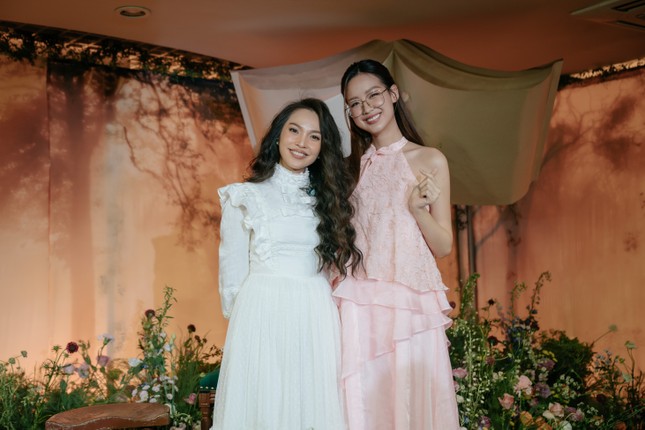 Hiền Thục khóc nấc khi nhắc tới anh trai qua đời vì tai nạn giao thông ảnh 1