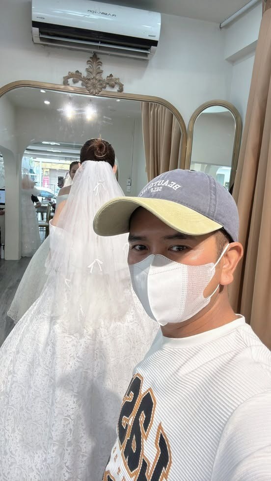 Bé An &apos;Đất phương Nam&apos; cưới lần hai ảnh 1