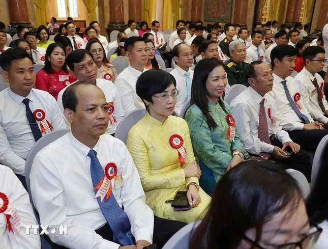 Chủ tịch nước: Báo chí phải luôn là người đồng hành tỉnh táo và tin cậy ảnh 3