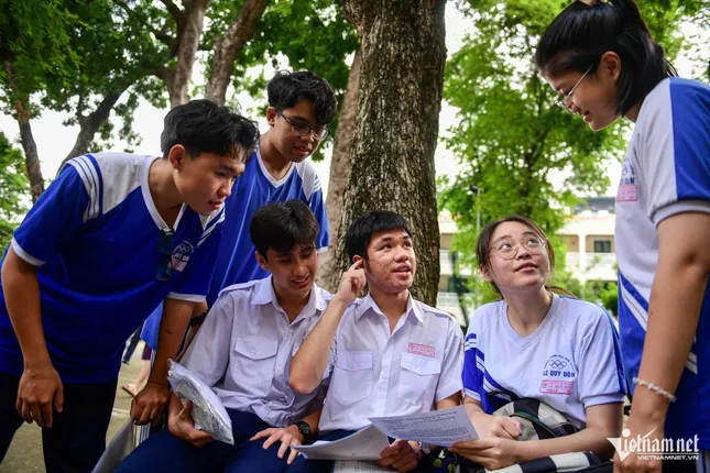 Đề thi Tiếng Anh: ‘Giáo dục cần những chuyển động có lộ trình, không phải là cú sốc’ ảnh 2