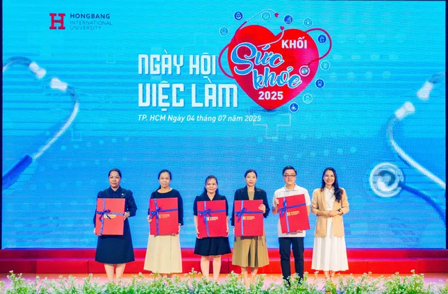 Nhiều bệnh viện &apos;đặt chỗ&apos; tuyển dụng sinh viên ngành Y trước khi tốt nghiệp ảnh 1