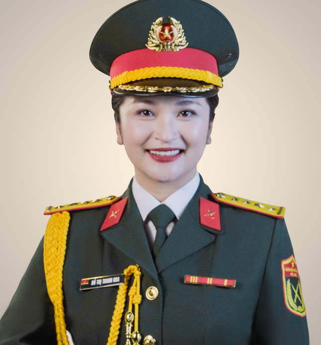 Lần đầu &apos;Đất nước trọn niềm vui&apos; được hát bằng giọng nữ cao ảnh 1
