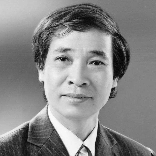 PGS.TS Phạm Văn Tình - chuyên gia hàng đầu về ngôn ngữ học - qua đời sau cơn đột quỵ ảnh 1