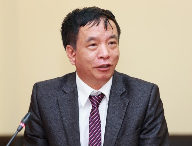 TS. Trần Hữu Sơn nhận huân chương Hiệp sĩ từ Chính phủ Pháp ảnh 2