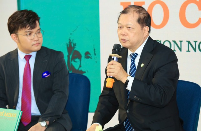 Ấn phẩm truyện tranh hiếm hoi kể về cuộc đời Chủ tịch Hồ Chí Minh ảnh 3
