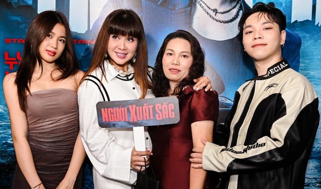 Lưu Thiên Hương thẳng tay mời học trò ra khỏi phòng thu ảnh 3
