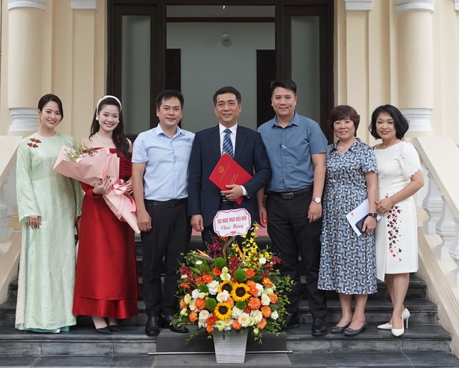 Thứ trưởng Bộ Văn hóa trao quyết định bổ nhiệm cán bộ ảnh 2