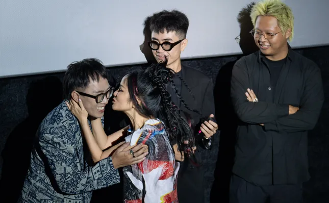 Diva Hồng Nhung: 'Đi qua biến cố, tôi thành người khác' ảnh 2