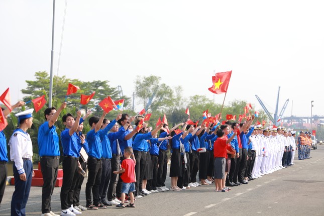 Khởi động Hành trình Tuổi trẻ vì biển, đảo quê hương năm 2025 ảnh 4