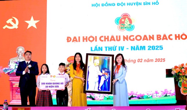 Tuyên dương 120 Cháu ngoan Bác Hồ ở huyện biên giới vùng cao tỉnh Lai Châu ảnh 6