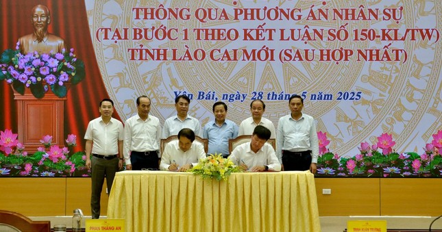 Yên Bái, Lào Cai họp thông qua phương án nhân sự sau sáp nhập ảnh 1