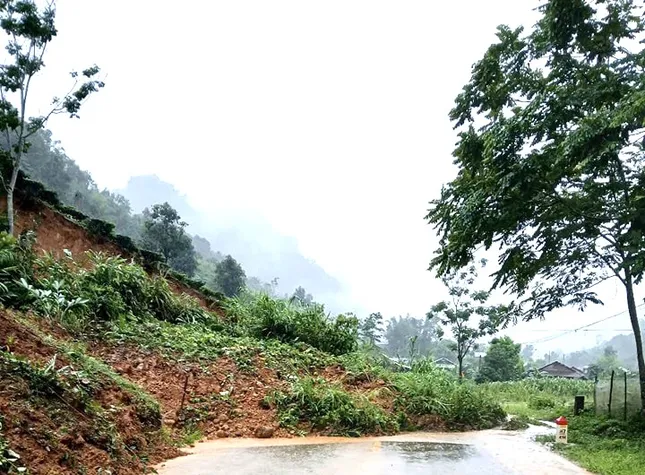 Mưa lớn gây sạt lở ở Lai Châu ảnh 1